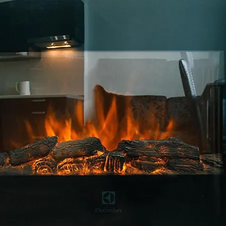 жилянская 118 жк элегант 2 комнатная Apartment